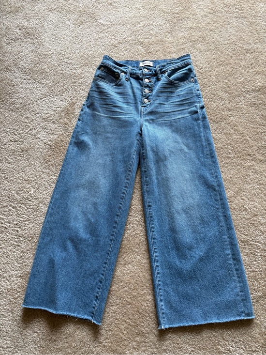 Madewell Denim - Madewell Wide Leg Cropped Jeans in Medium Blue